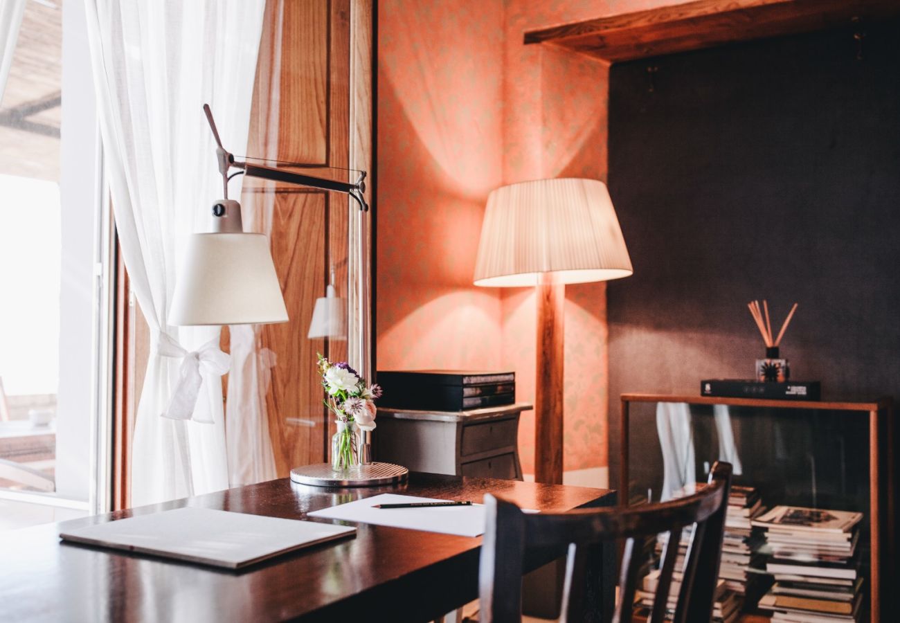 Rent by room in Praiano - Ma' Ca' - Red Room