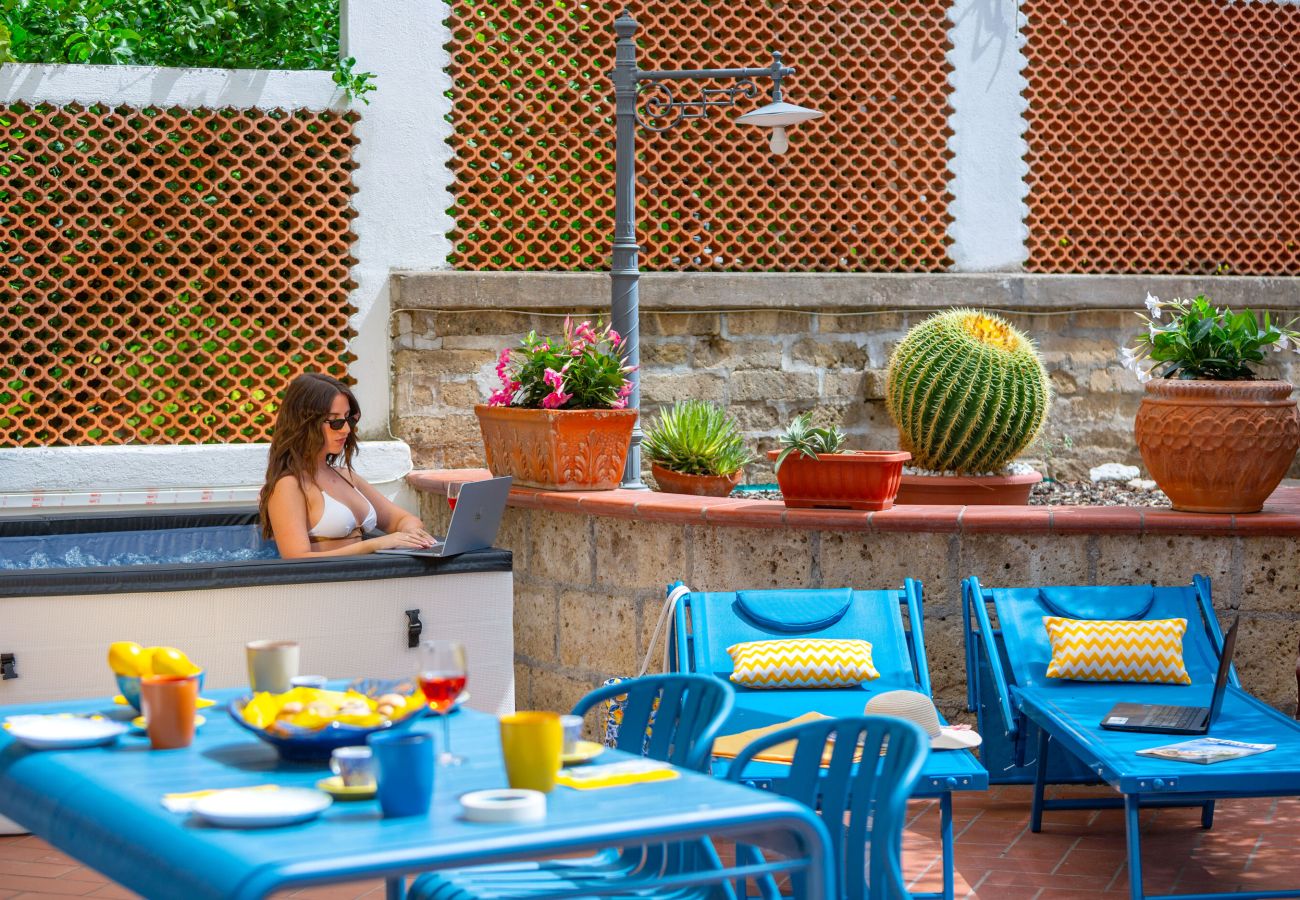 Apartment in Sorrento - Estate4Home -  Blue Margar